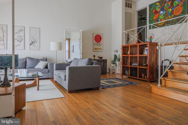 9200 CHANUTE DR, Bethesda, MD 20814