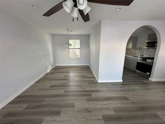 4412 Gillis ST A, Austin, TX 78745