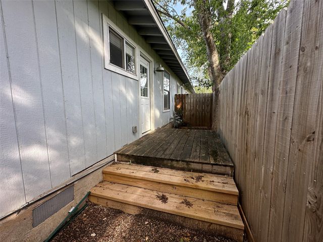 4412 Gillis ST A, Austin, TX 78745