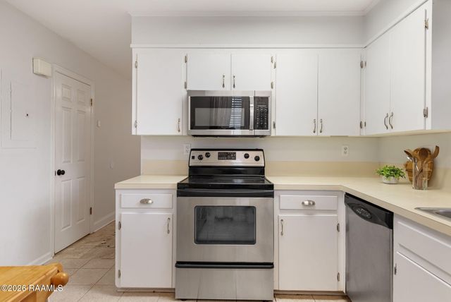 451 Rena Drive, Lafayette, LA 70503