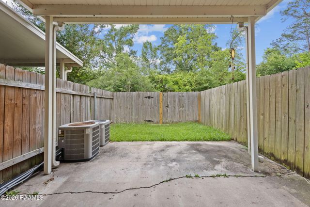 451 Rena Drive, Lafayette, LA 70503