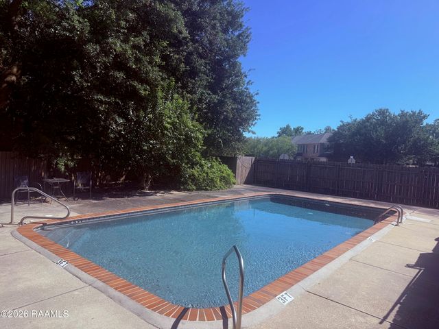 451 Rena Drive, Lafayette, LA 70503