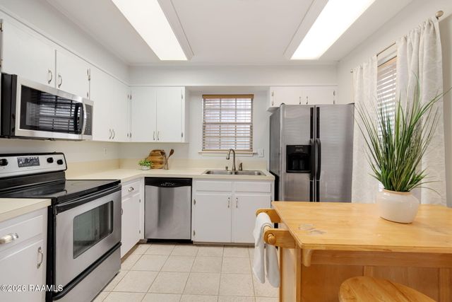 451 Rena Drive, Lafayette, LA 70503