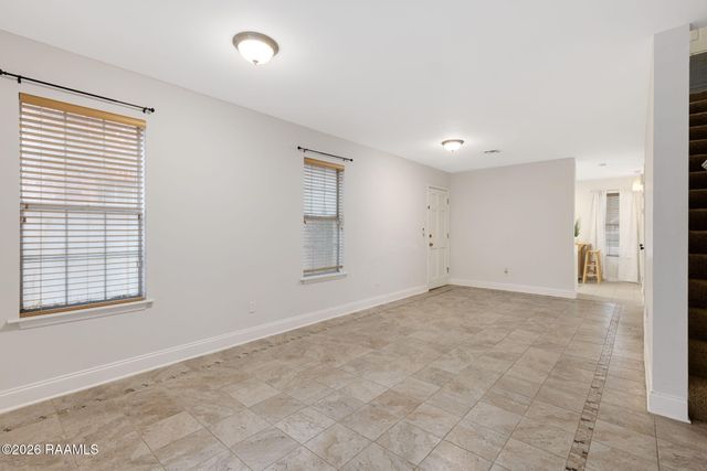 451 Rena Drive, Lafayette, LA 70503