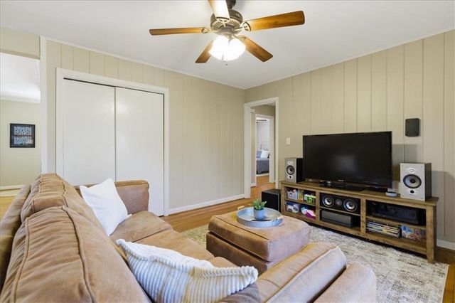 2349 Engineers SE Drive, Marietta, GA 30067