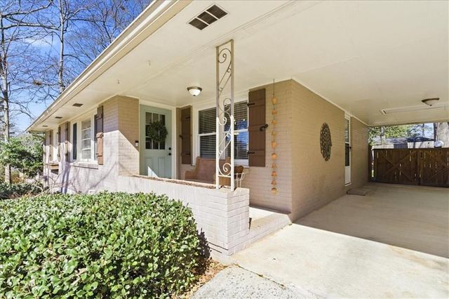 2349 Engineers SE Drive, Marietta, GA 30067