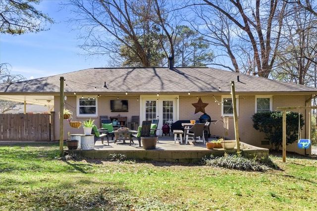 2349 Engineers SE Drive, Marietta, GA 30067