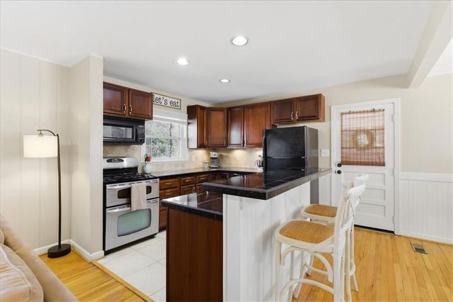 2349 Engineers SE Drive, Marietta, GA 30067