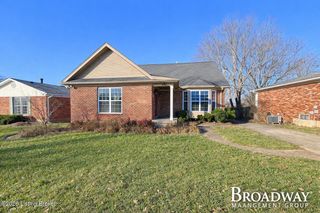 4708 Jolynn Dr, Jeffersontown, KY 40299