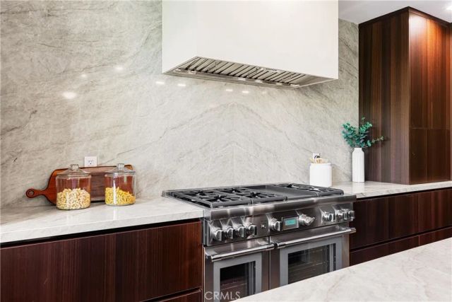 4018 Coldwater Canyon Avenue, Studio City, CA 91604