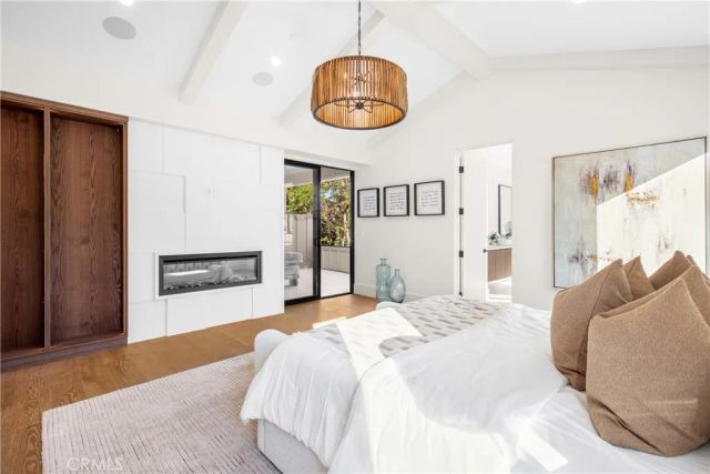 4018 Coldwater Canyon Avenue, Studio City, CA 91604