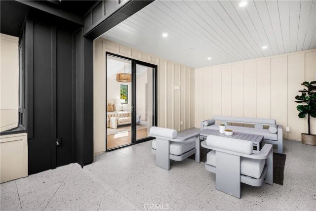 4018 Coldwater Canyon Avenue, Studio City, CA 91604