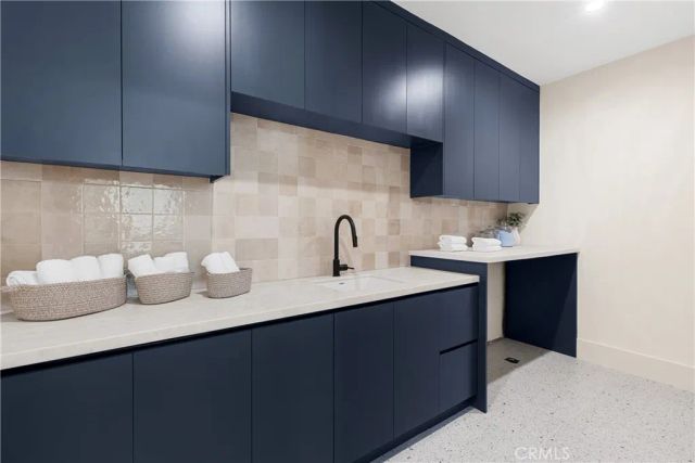 4018 Coldwater Canyon Avenue, Studio City, CA 91604