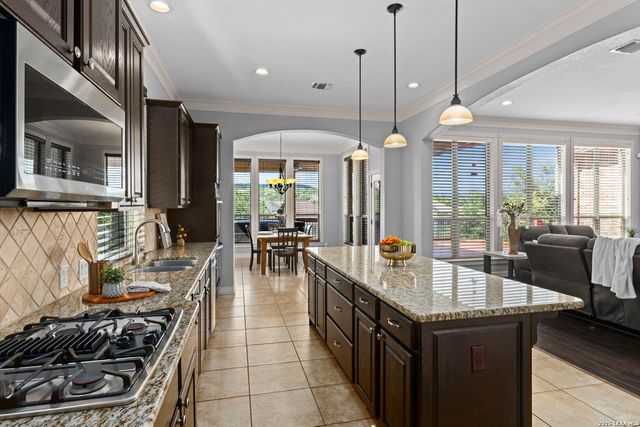 7719 STONEWALL HL, San Antonio, TX 78256