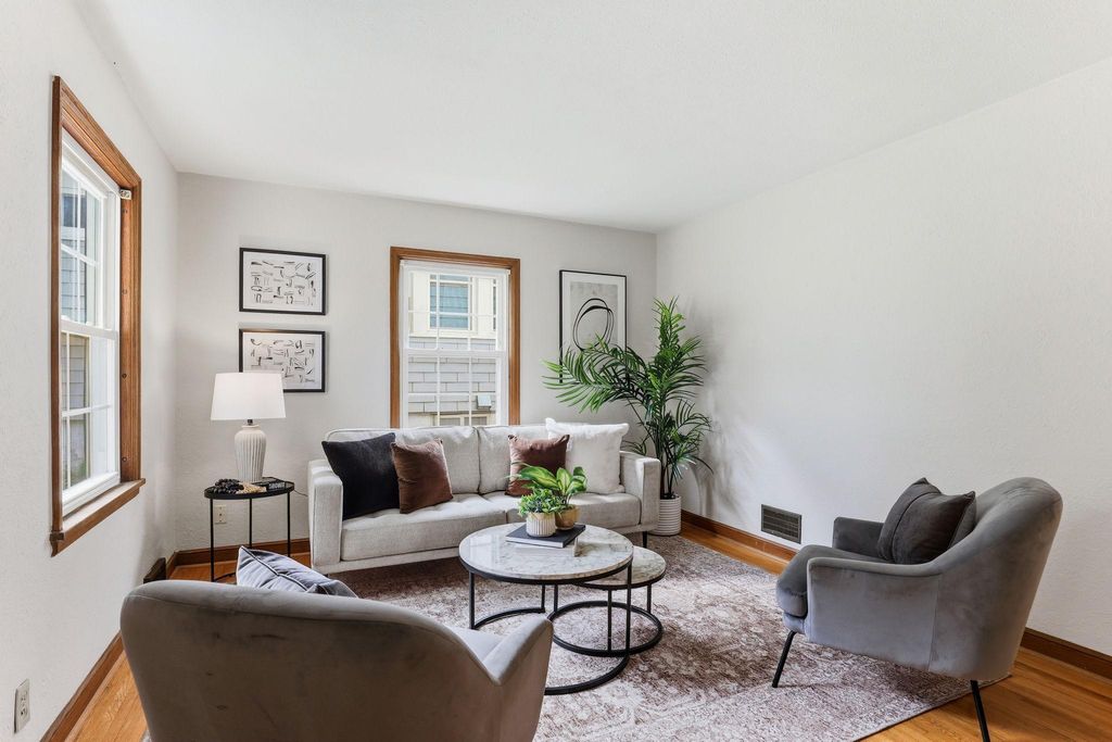 1873 Hawthorne Avenue E, Saint Paul, MN 55119 — photo 4