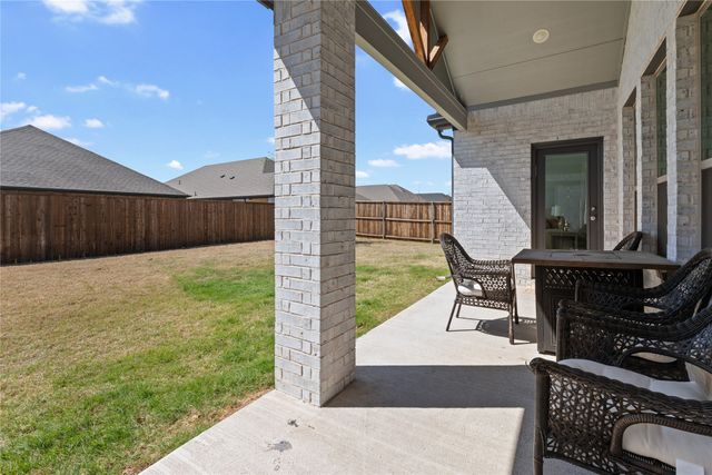 576 Silver Springs Lane, Lavon, TX 75166