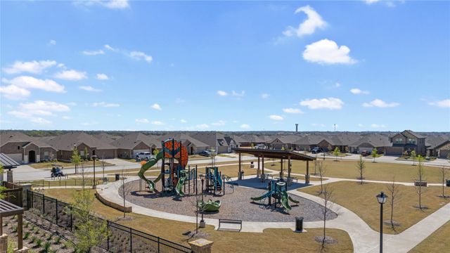 576 Silver Springs Lane, Lavon, TX 75166