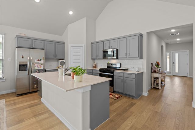 576 Silver Springs Lane, Lavon, TX 75166