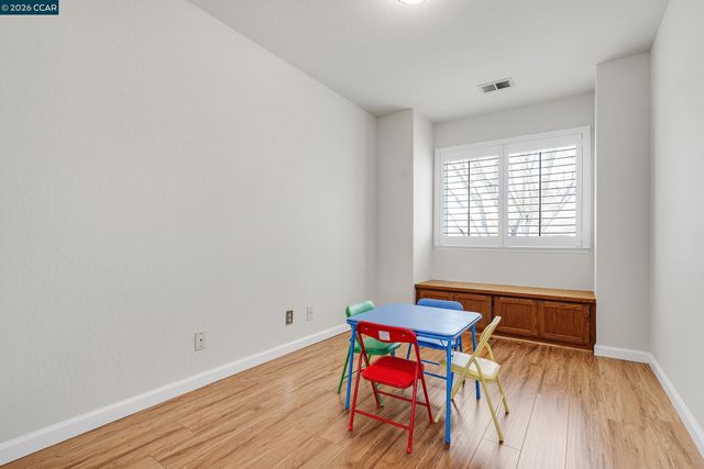 2415 Crestline Rd, Pleasanton, CA 94566