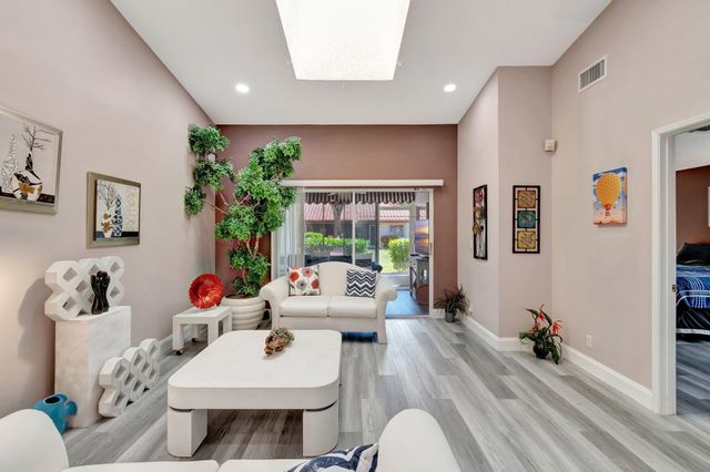 6100 Waldwick Circle, Delray Beach, FL 33484