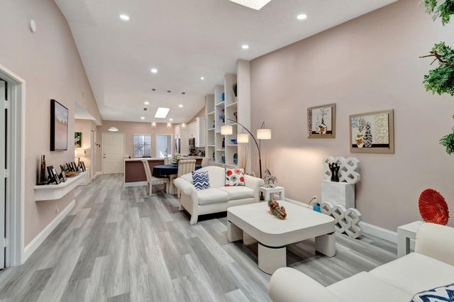 6100 Waldwick Circle, Delray Beach, FL 33484