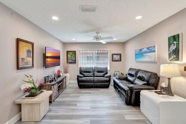 6100 Waldwick Circle, Delray Beach, FL 33484