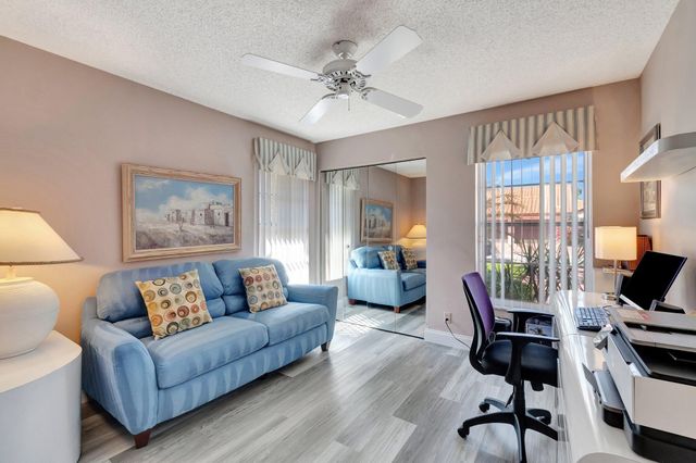 6100 Waldwick Circle, Delray Beach, FL 33484