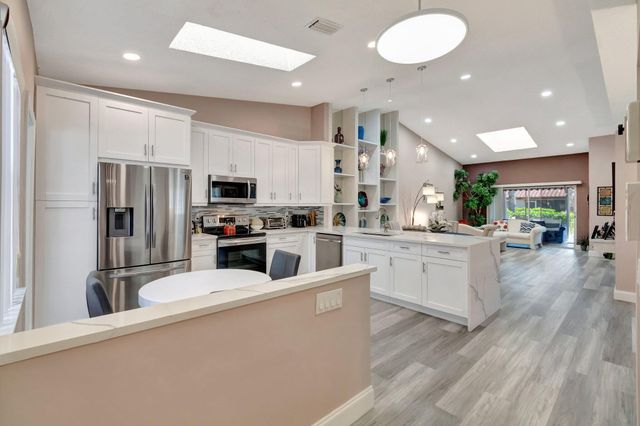 6100 Waldwick Circle, Delray Beach, FL 33484