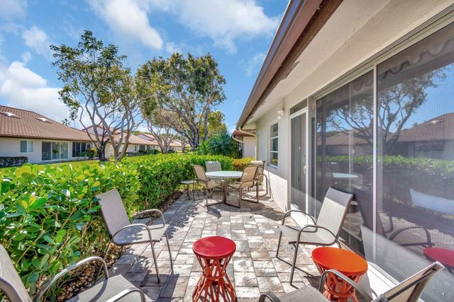 6100 Waldwick Circle, Delray Beach, FL 33484