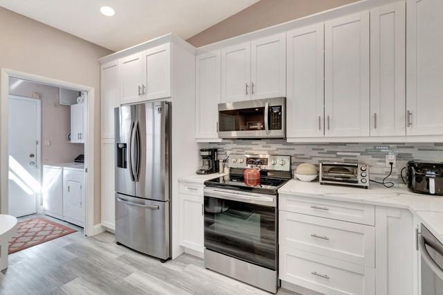 6100 Waldwick Circle, Delray Beach, FL 33484