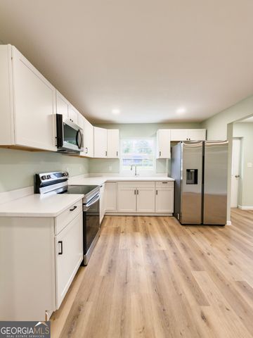 108 CRIMSON Circle, Thomasville, GA 31792