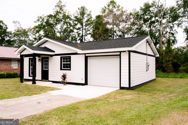 108 CRIMSON Circle, Thomasville, GA 31792