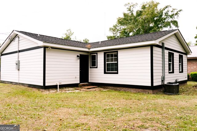 108 CRIMSON Circle, Thomasville, GA 31792