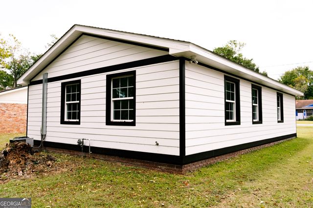 108 CRIMSON Circle, Thomasville, GA 31792