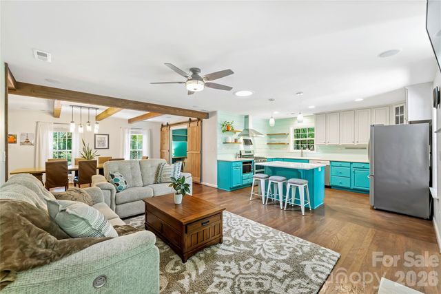 605 Silversmith Lane, Charlotte, NC 28270