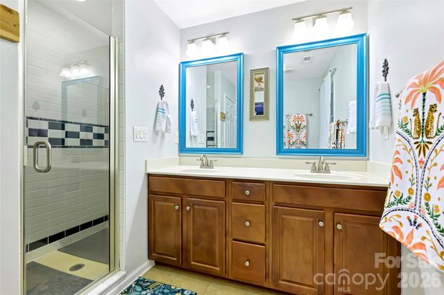 605 Silversmith Lane, Charlotte, NC 28270