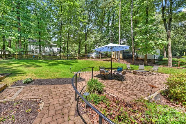 605 Silversmith Lane, Charlotte, NC 28270