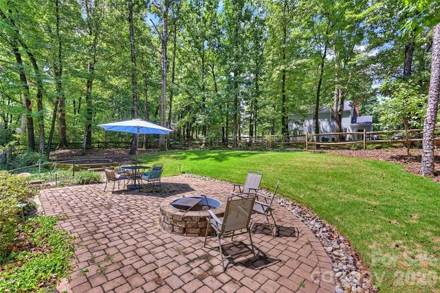 605 Silversmith Lane, Charlotte, NC 28270