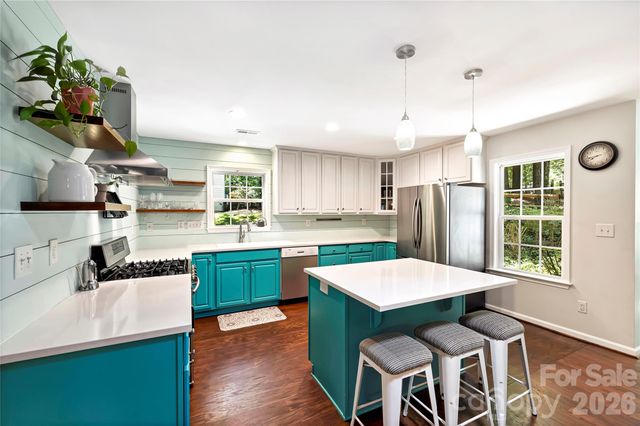 605 Silversmith Lane, Charlotte, NC 28270