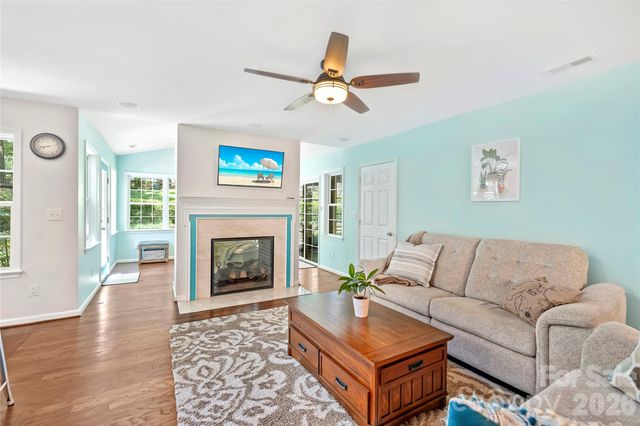 605 Silversmith Lane, Charlotte, NC 28270