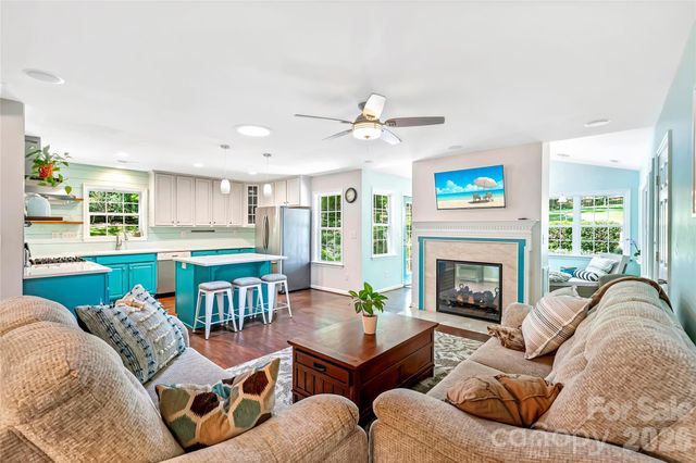 605 Silversmith Lane, Charlotte, NC 28270