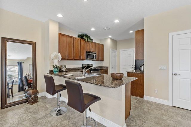 5009 Dulce Court, Palm Beach Gardens, FL 33418