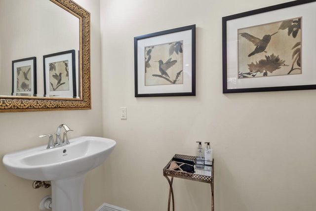 5009 Dulce Court, Palm Beach Gardens, FL 33418
