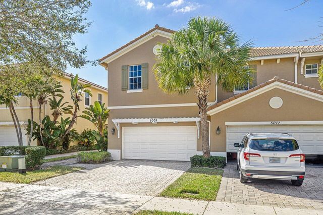 5009 Dulce Court, Palm Beach Gardens, FL 33418