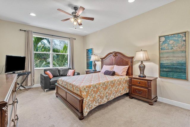 5009 Dulce Court, Palm Beach Gardens, FL 33418