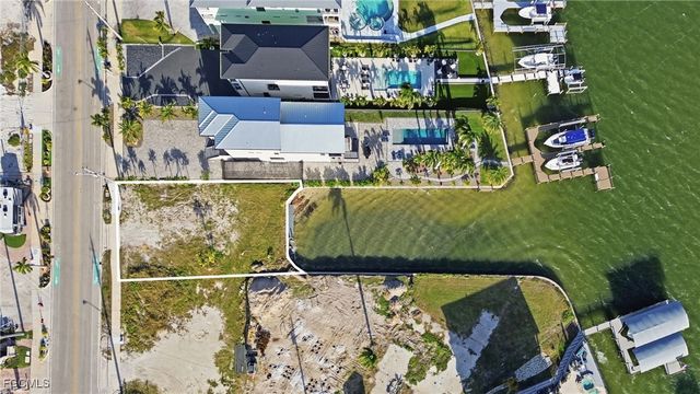 475 Estero BLVD, Fort Myers Beach, FL 33931