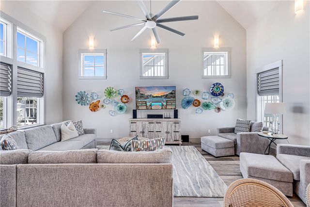 236 Bent Grass Dr, Port Aransas, TX 78373