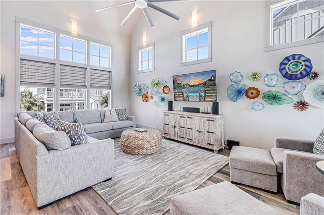 236 Bent Grass Dr, Port Aransas, TX 78373