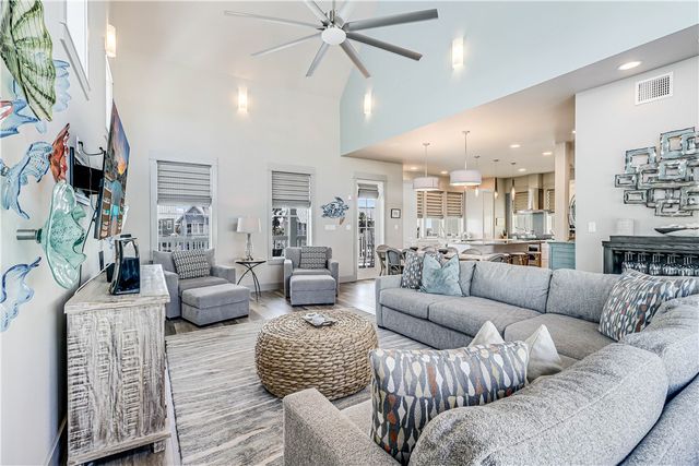 236 Bent Grass Dr, Port Aransas, TX 78373