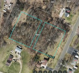 11271-111 Wauona Trail, Portage, WI 53901